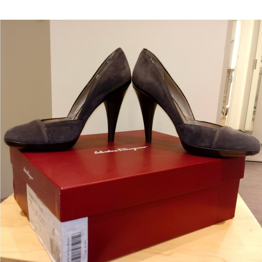 Salvatore Ferragamo Nerissa Suede High Heel Shoes size 9
